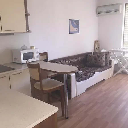Aven House Apartament Słoneczny Brzeg
